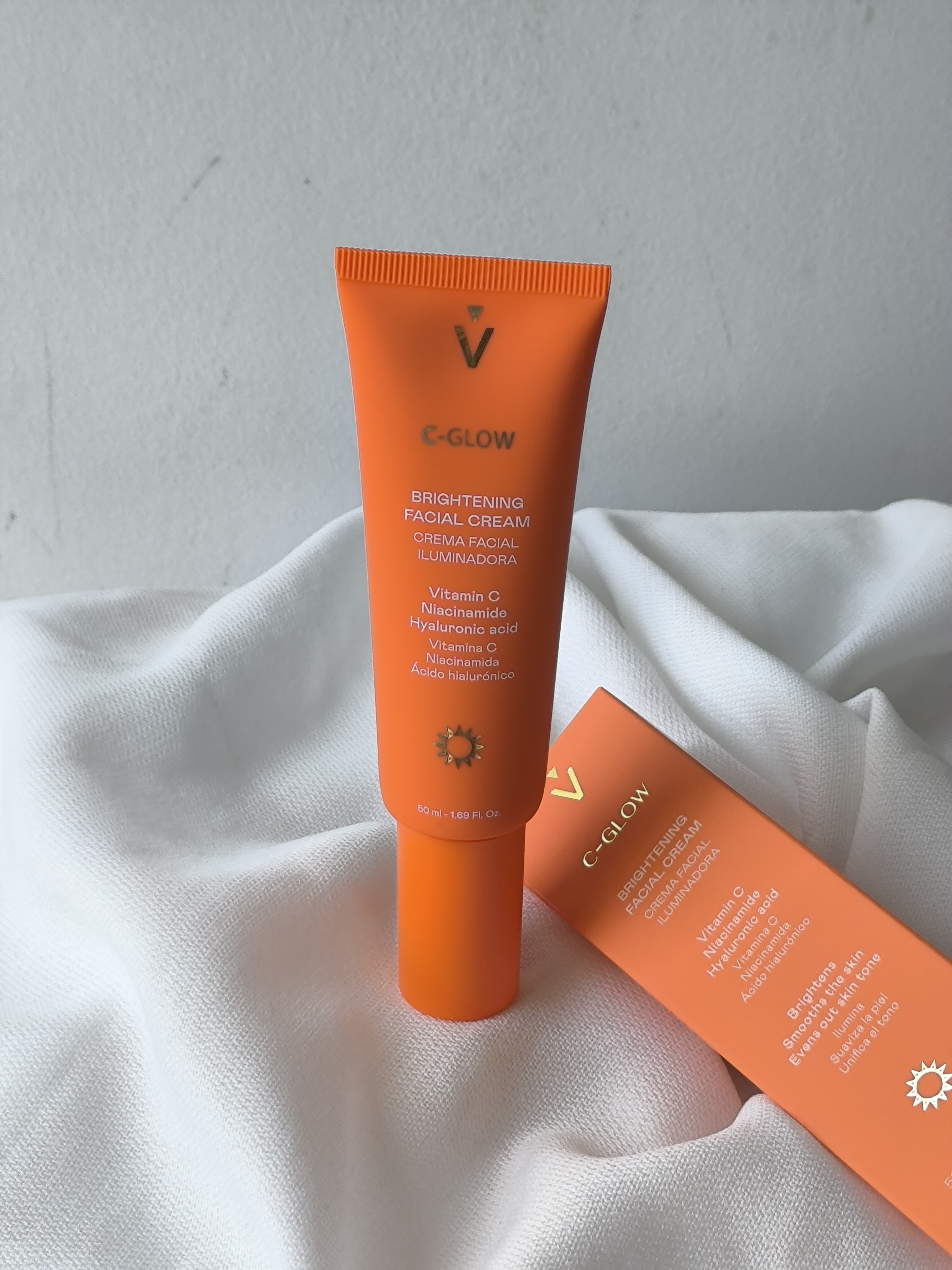 Crema Facial Iluminadora C-GLOW 2